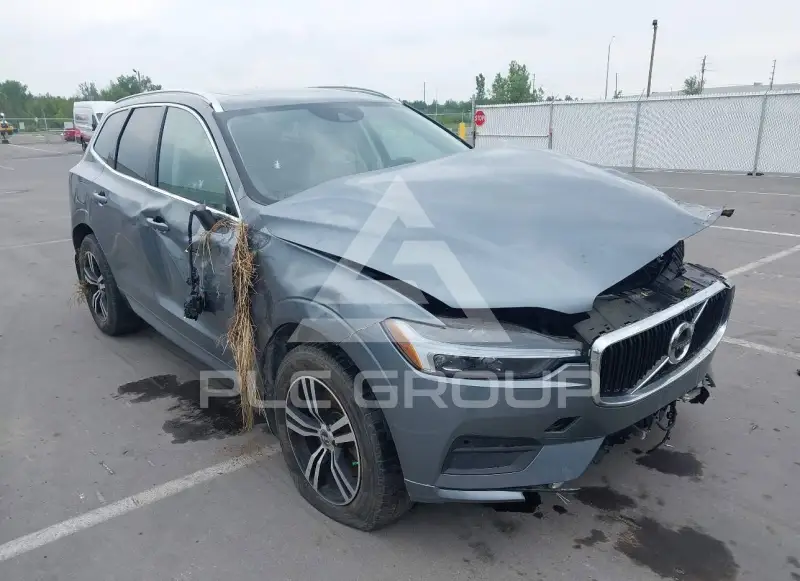 2021 Volvo XC60 photo