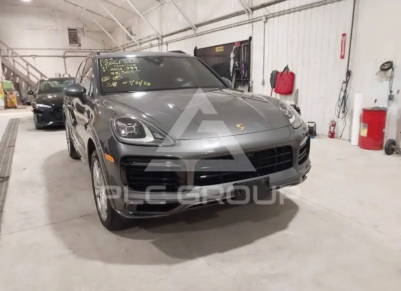 2021 Porsche Cayenne photo