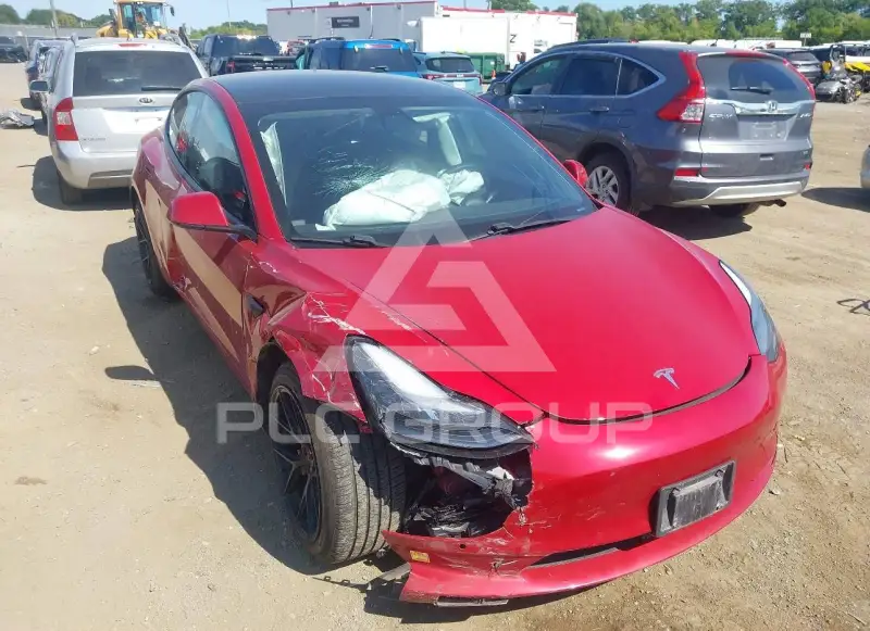 2021 Tesla MODEL 3 фото