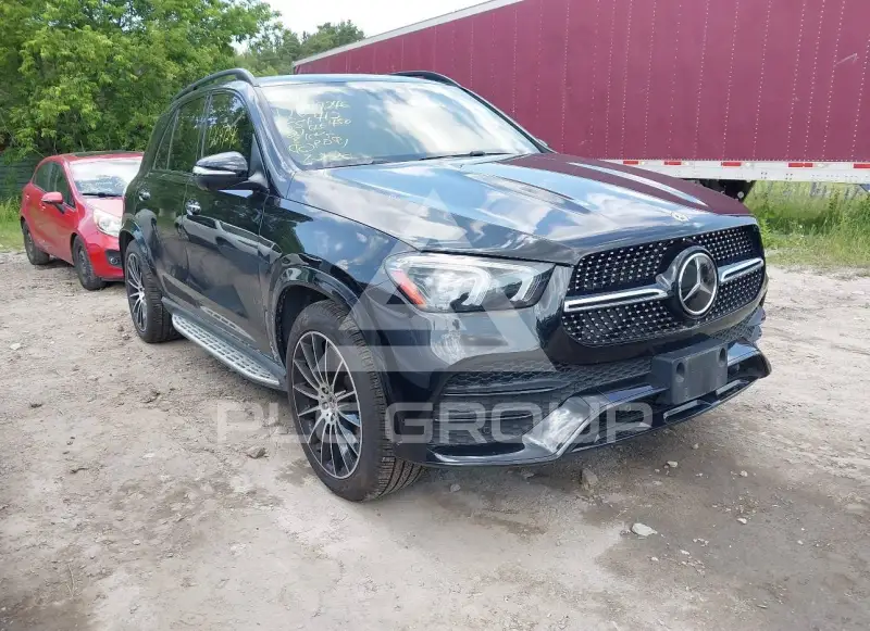2021 Mercedes Benz GLE 450 фото