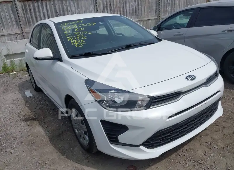 2021 KIA Rio фото