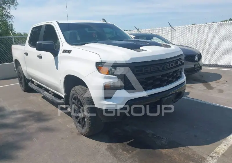 2022 Chevrolet Silverado фото