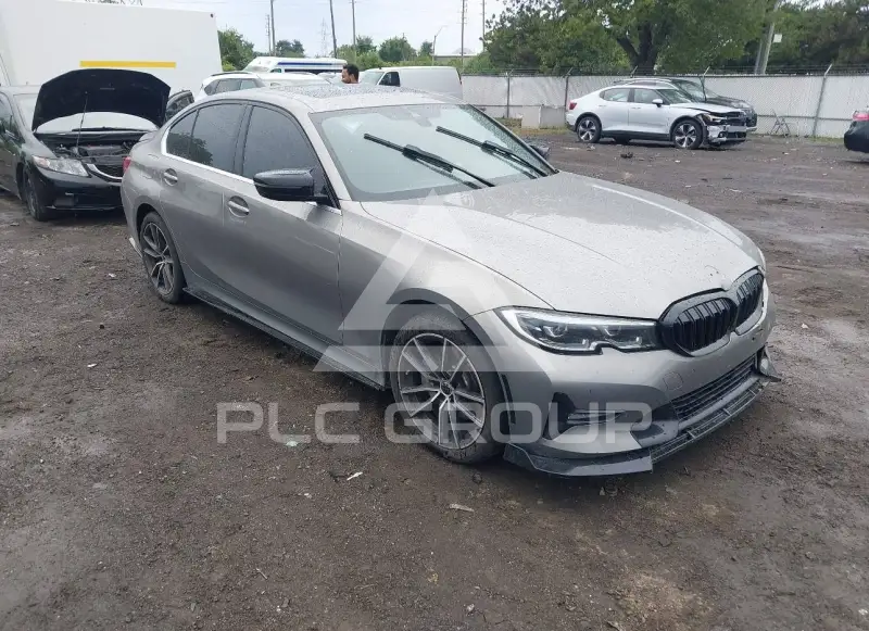 2022 BMW 330 фото