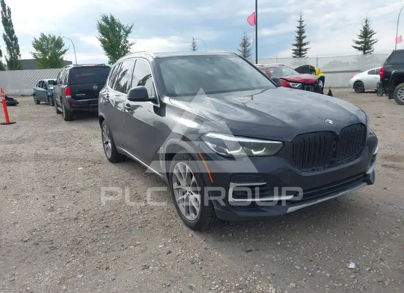 2022 BMW X5 фото