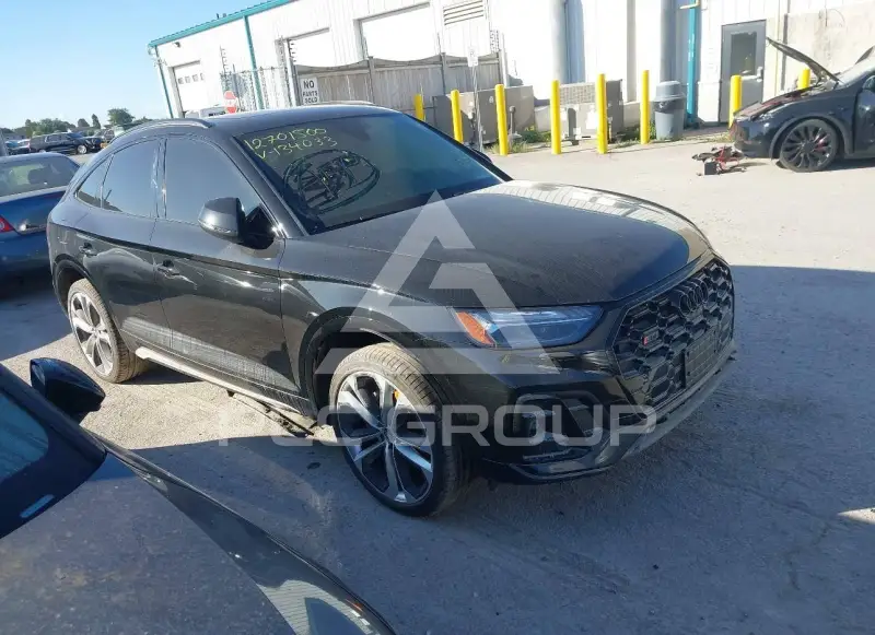 2022 Audi SQ5 фото