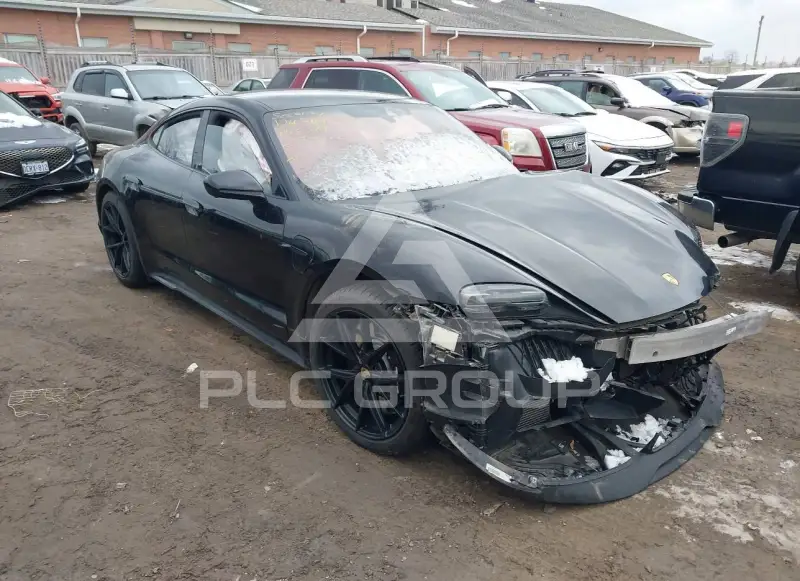 2022 Porsche Taycan photo