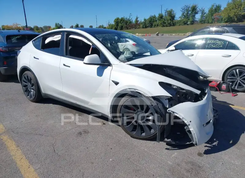 2022 Tesla Model Y фото