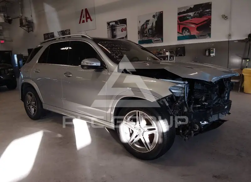 2022 Mercedes Benz GLE 450 фото
