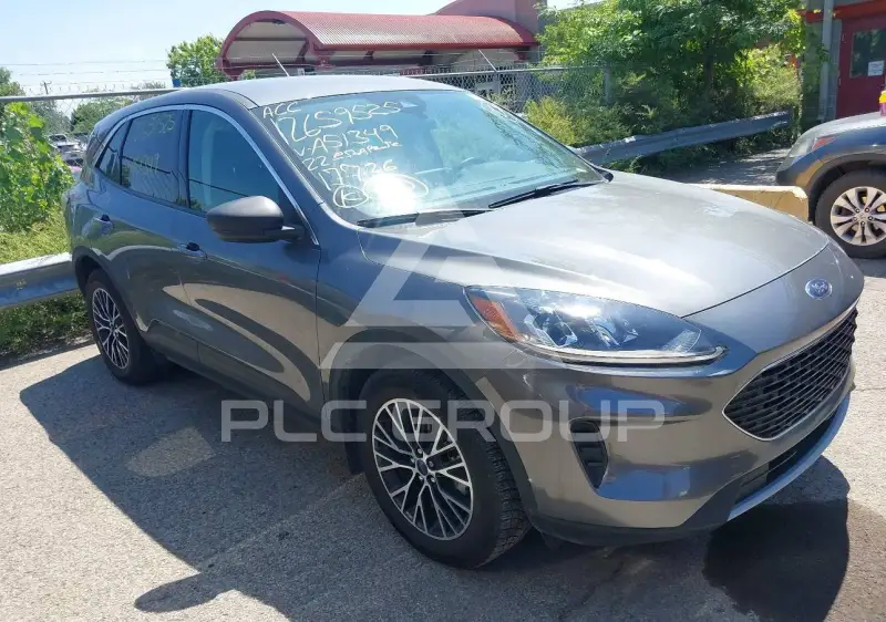 2022 Ford ESCAPE photo