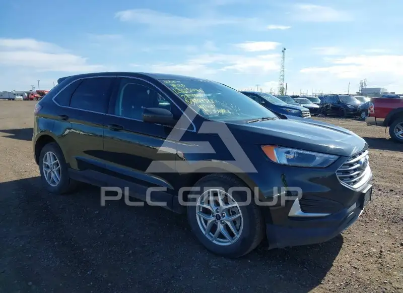 2022 Ford EDGE photo