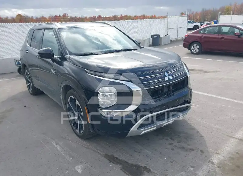 2023 Mitsubishi OUTLANDER фото