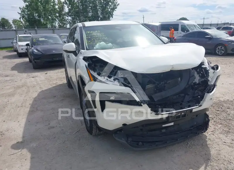 2023 Nissan ROGUE photo