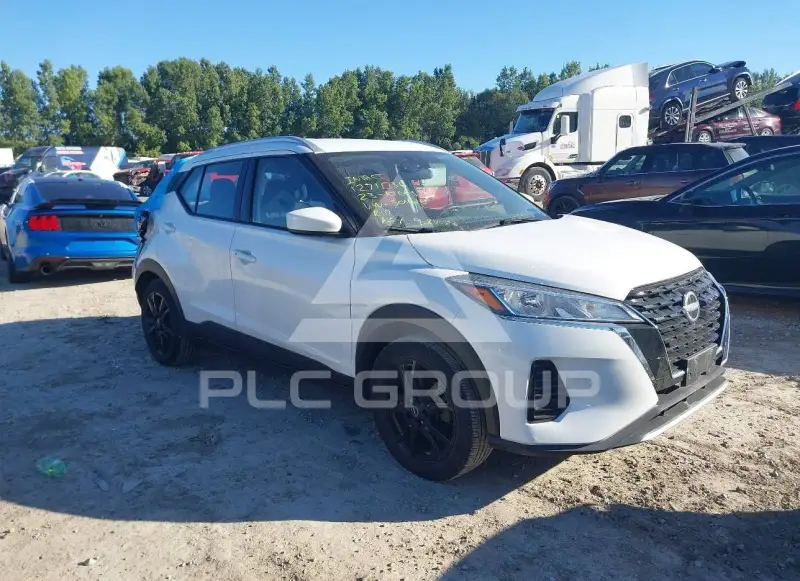 2023 Nissan KICKS фото