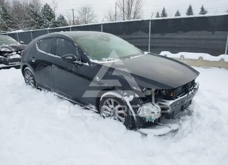 2023 Mazda 3 photo