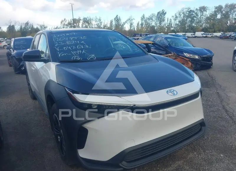 2023 Toyota bZ4X фото