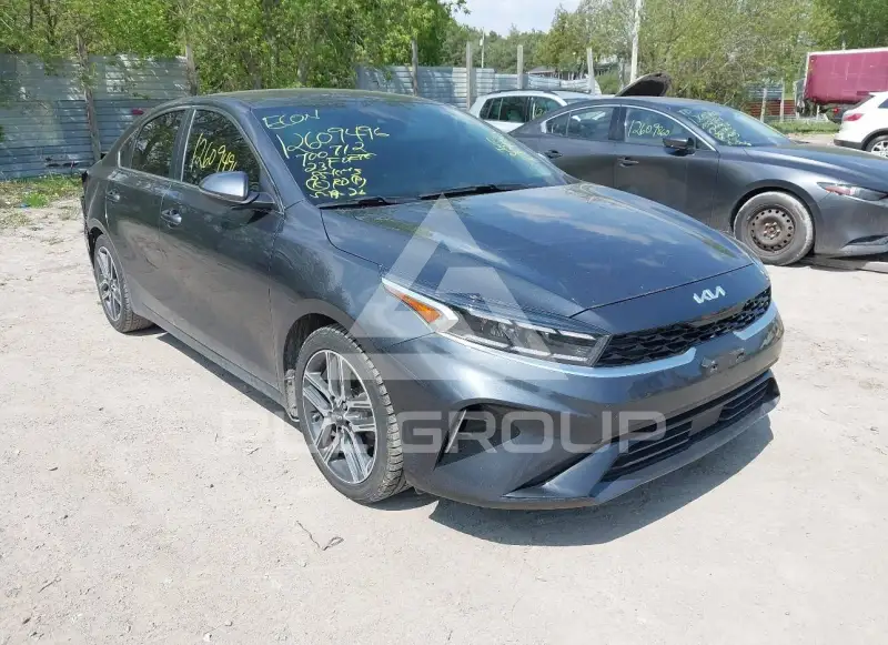 2023 KIA Forte фото