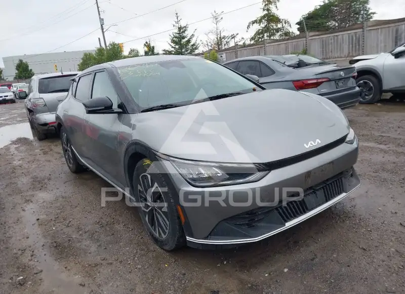 2023 KIA EV6 фото