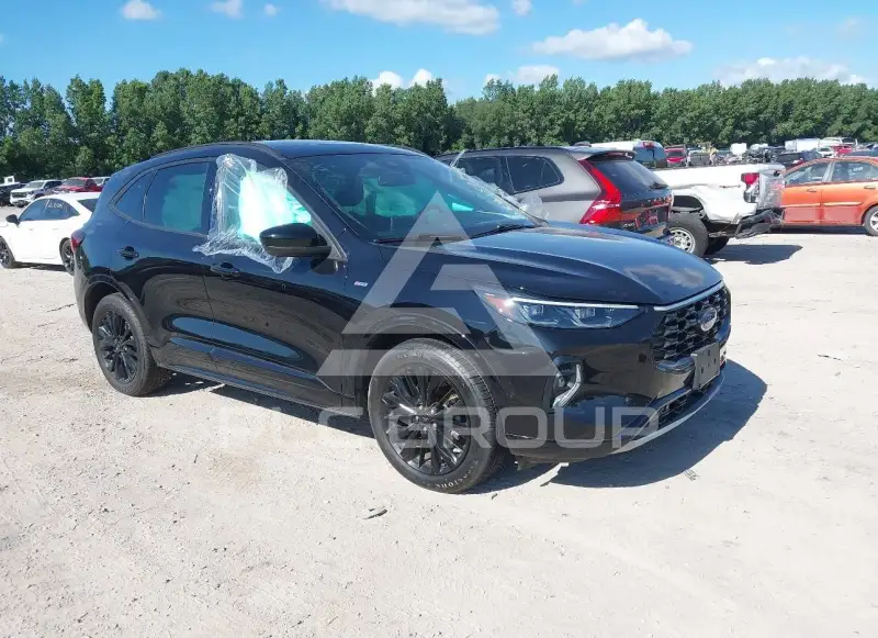 2023 Ford ESCAPE фото
