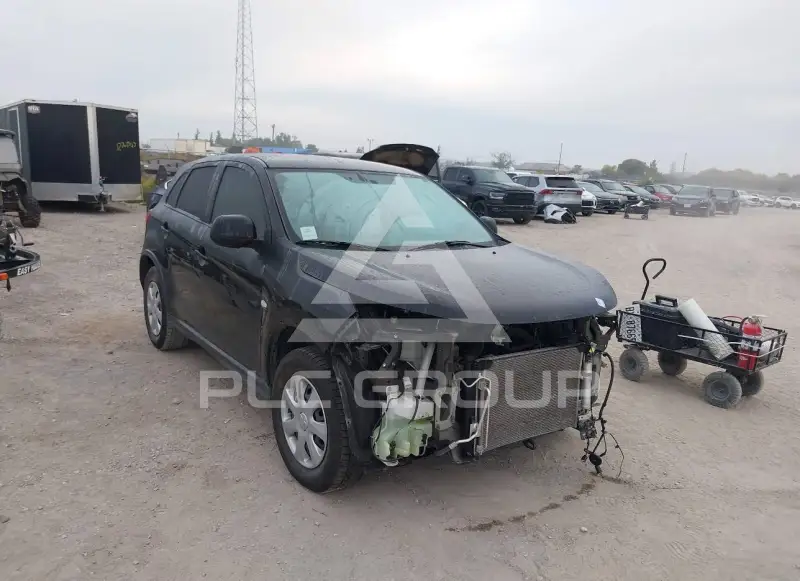2024 Mitsubishi RVR фото