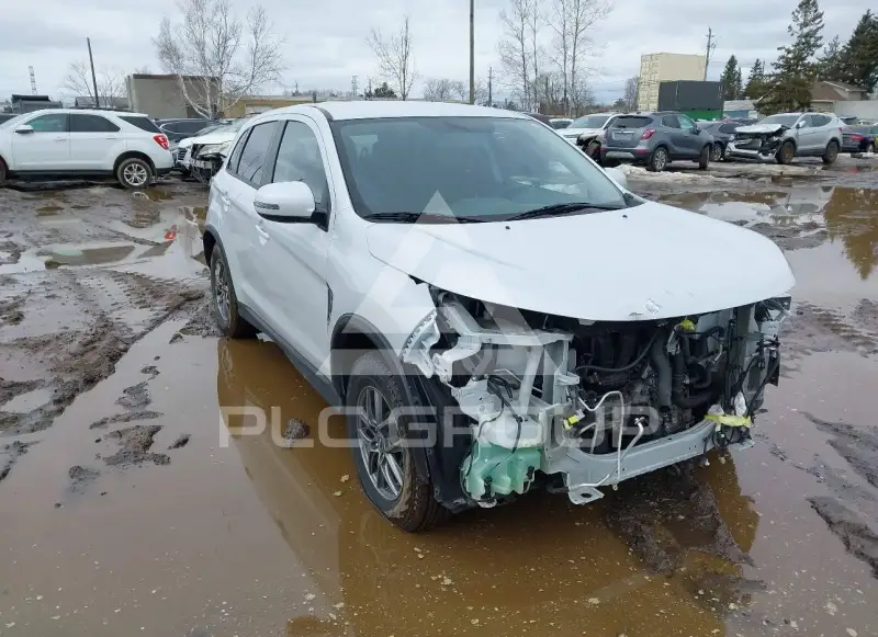 2024 Mitsubishi RVR фото