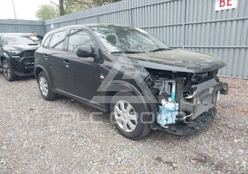 2024 Mitsubishi RVR photo