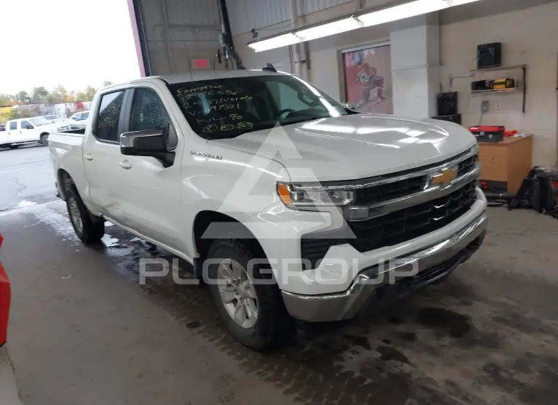 2024 Chevrolet Silverado photo