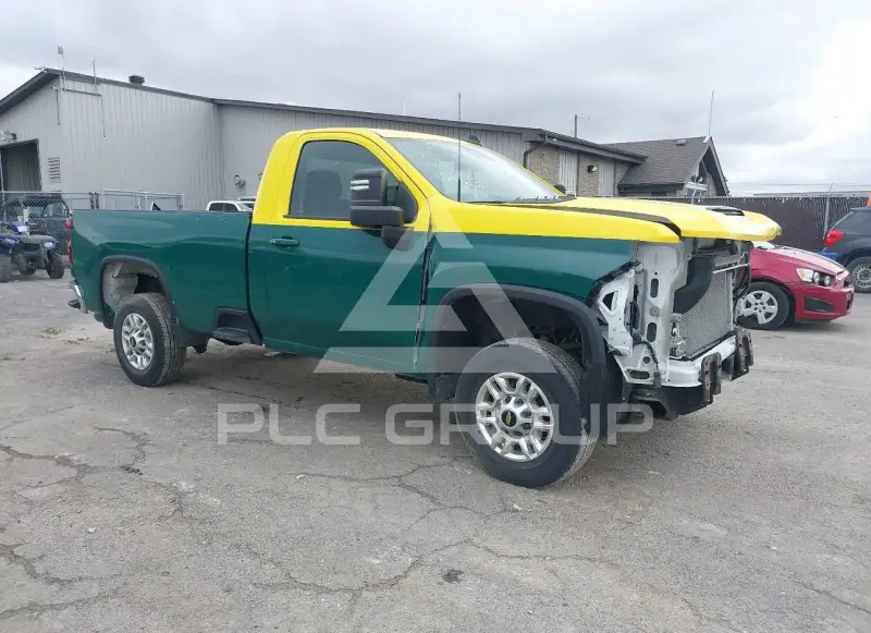 2024 Chevrolet SILVERADO photo