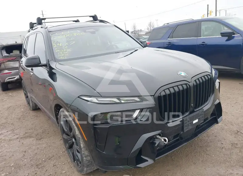 2024 BMW X7 фото
