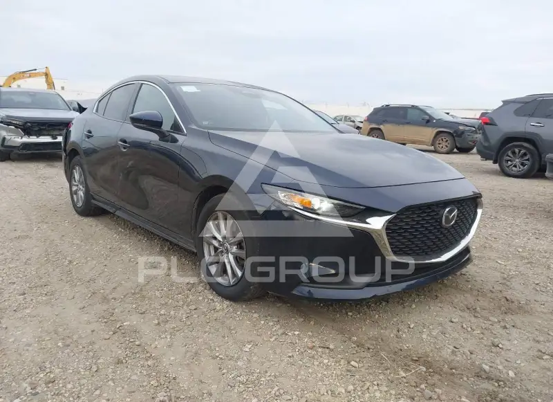 2024 Mazda 3 photo