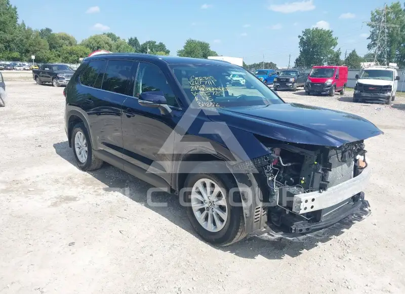 2024 Toyota HIGHLANDER photo