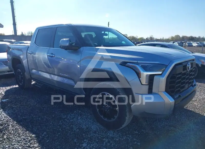2024 Toyota TUNDRA фото