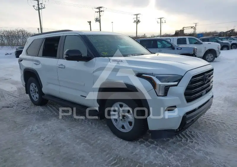 2024 Toyota SEQUOIA photo
