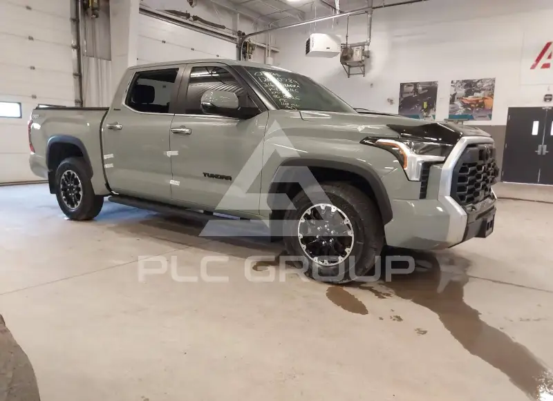 2024 Toyota TUNDRA photo