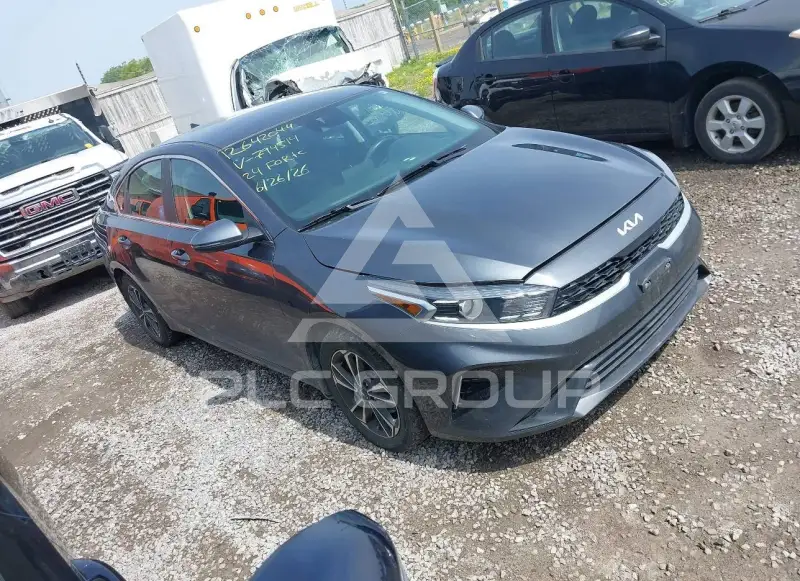 2024 KIA Forte фото