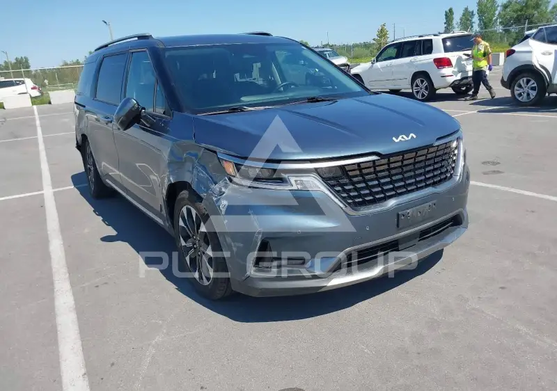 2024 KIA Carnival фото