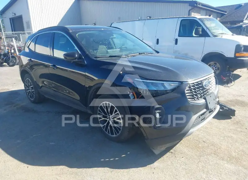 2024 Ford ESCAPE photo