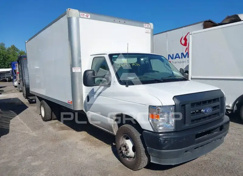 2024 Ford E-450 photo