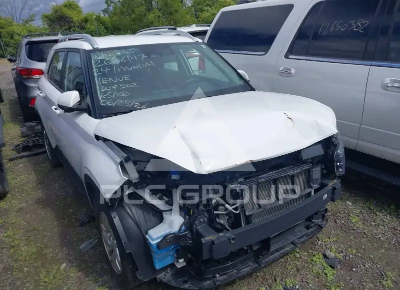 2024 Hyundai Venue photo