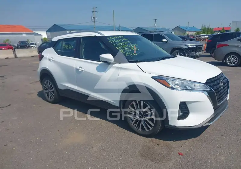 2025 Nissan KICKS фото