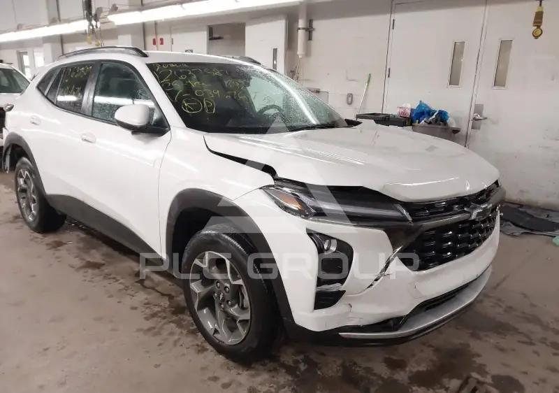2025 Chevrolet TRAX фото