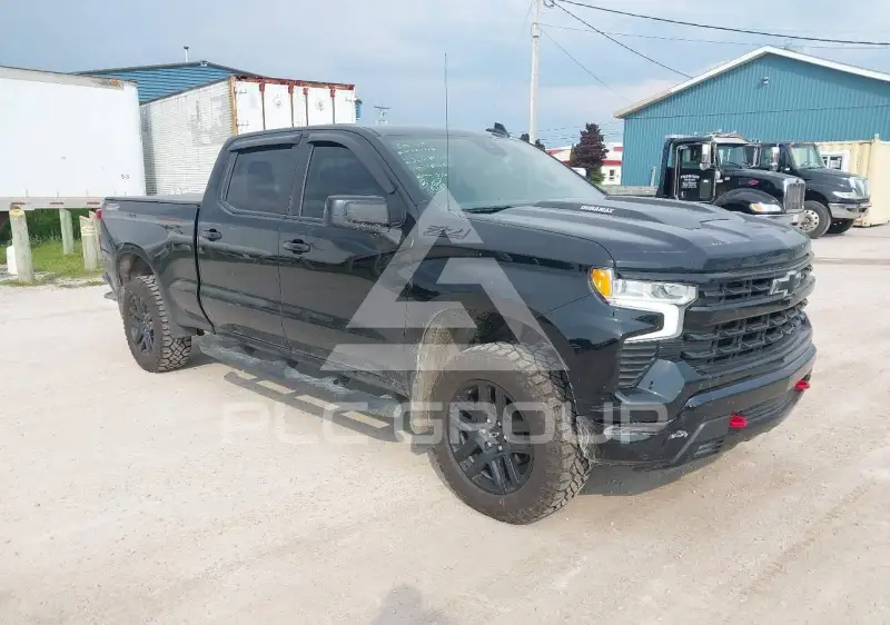 2025 Chevrolet Silverado photo