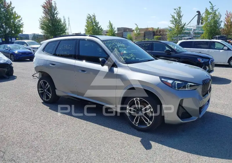 2025 BMW X1 photo