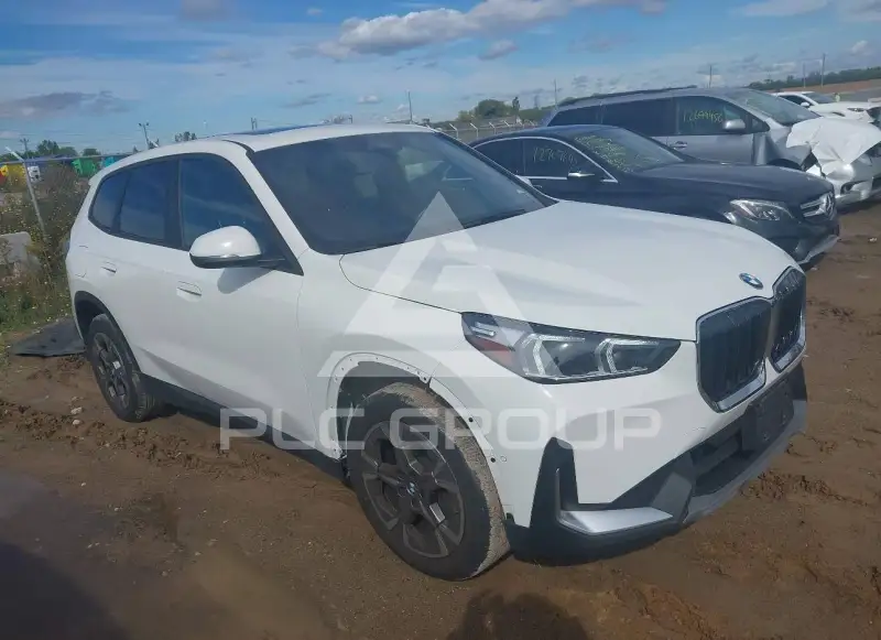 2025 BMW X1 фото