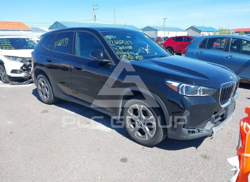 2025 BMW X1 фото