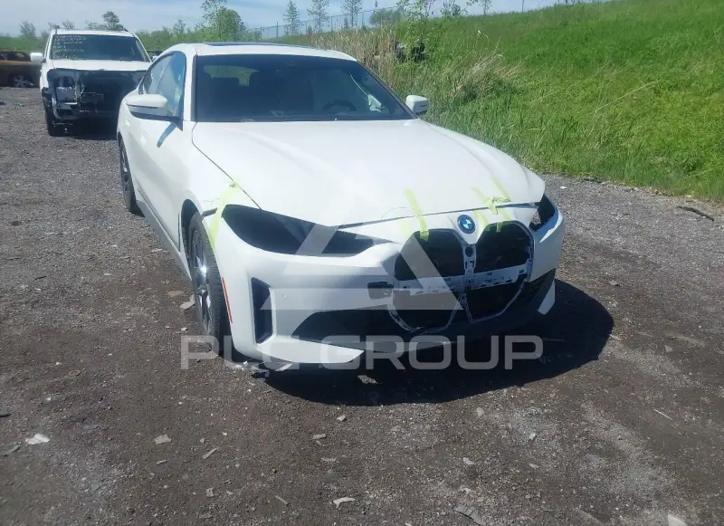 2025 BMW I4 фото