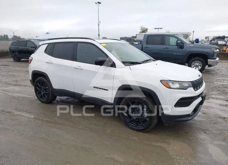 2025 Jeep COMPASS photo