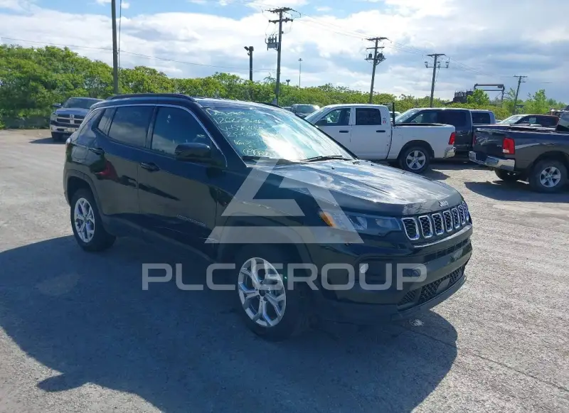 2025 Jeep COMPASS photo
