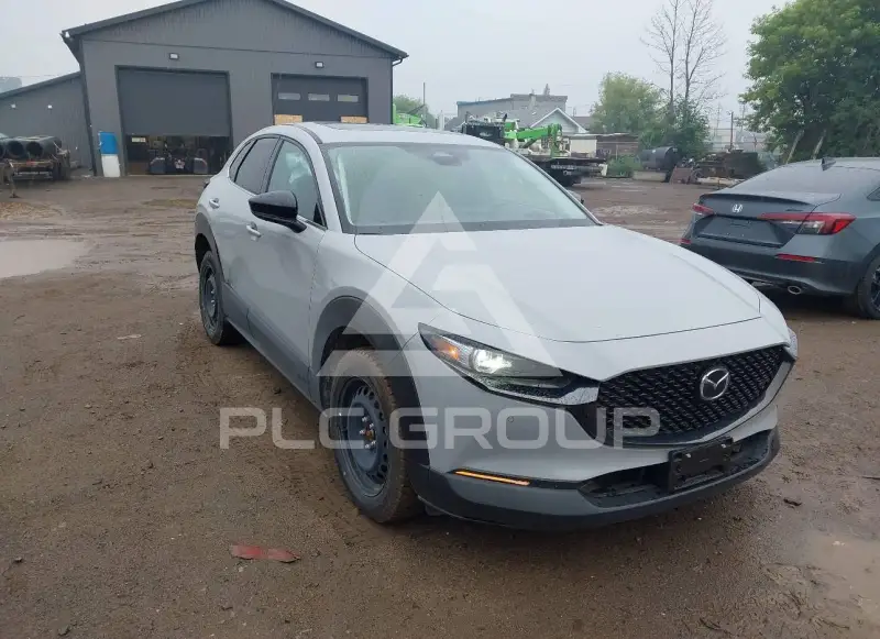 2025 Mazda CX-30 фото