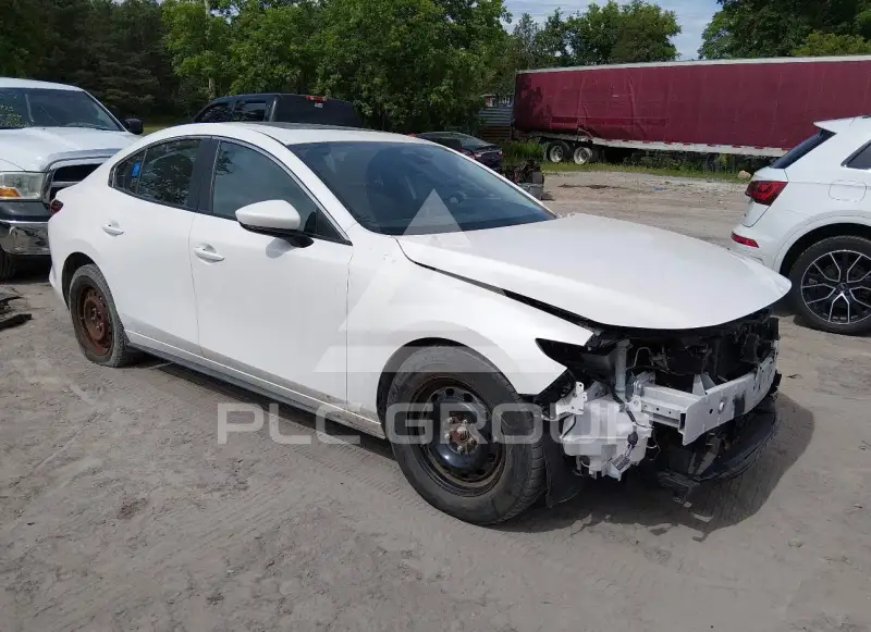 2025 Mazda 3 photo