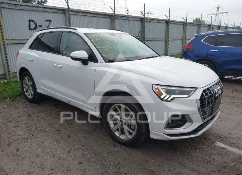 2025 Audi Q3 фото